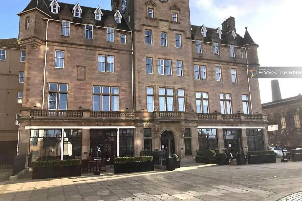 Waterfront Living In Leith With Free Parking! Lejlighed Edinburgh
