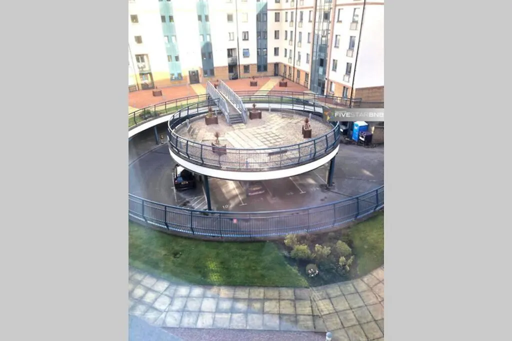 Waterfront Living In Leith With Free Parking! Lejlighed Edinburgh